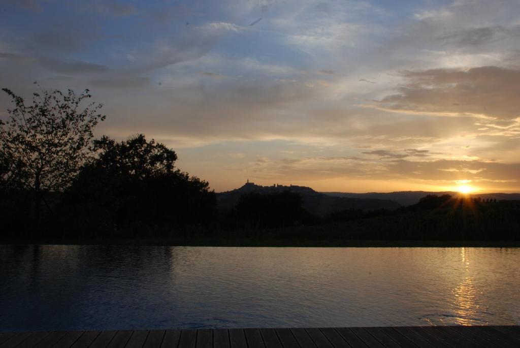 Roccafiore Wine Resort & Spa تودي المظهر الخارجي الصورة