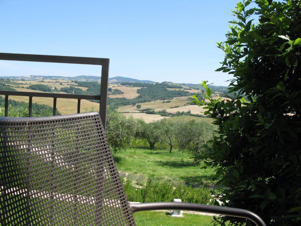 Roccafiore Wine Resort & Spa تودي الغرفة الصورة